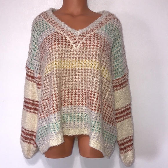 HOMEBODY V NECK FLUFFY/SHAGGY FAUX FUR SWEATER SIZE SMALL - Picture 9 of 10